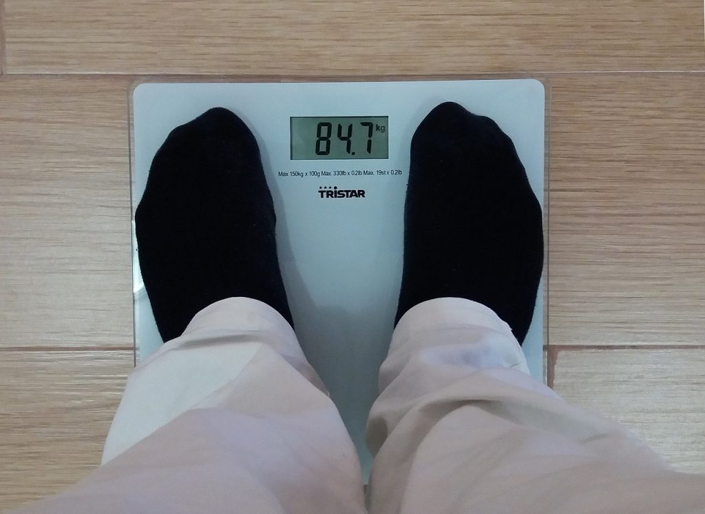 Person weighing 84 kg