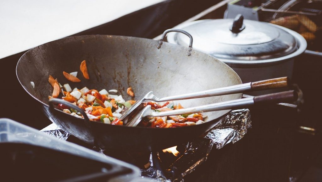 cooking vegetables in the wok