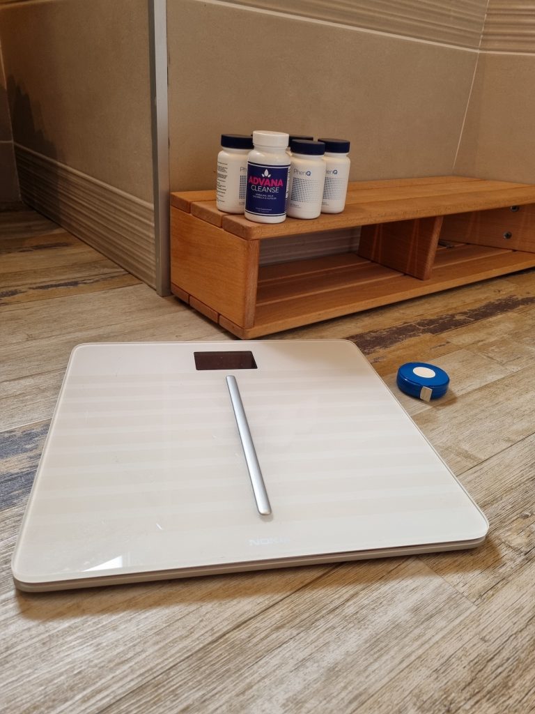 My scale to track my progress with PhenQ