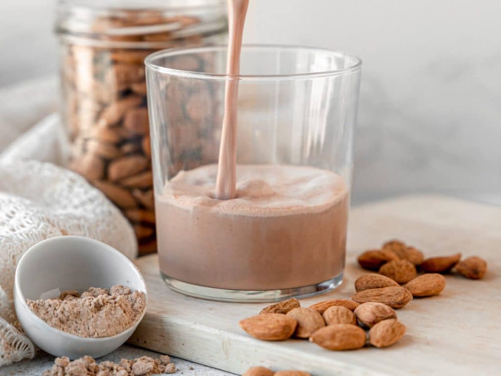 Almond milk and vegetable protein